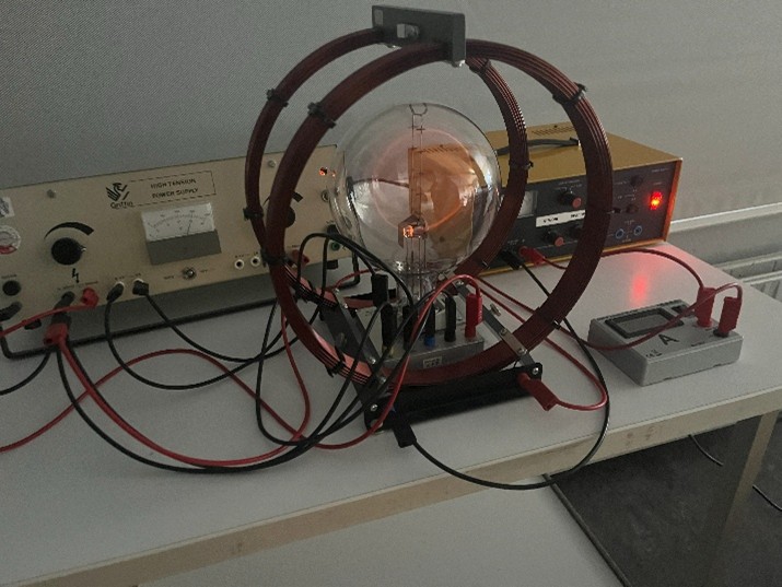 Expirementeel Onderzoek massa van een Elektron